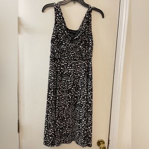 Jessica Howard Sleeveless Dress. Size 6P.
